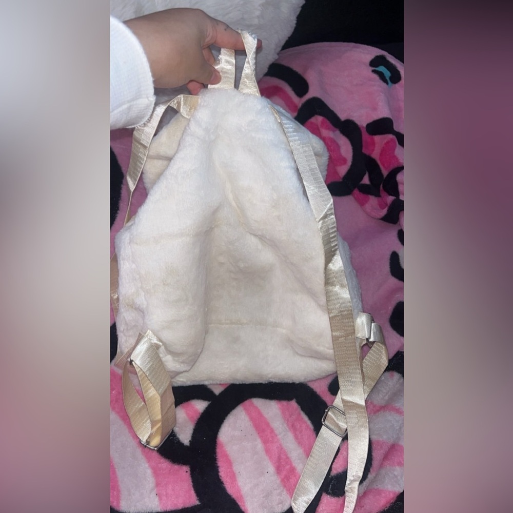 Hello Kitty BackPack - Picture 2 of 4